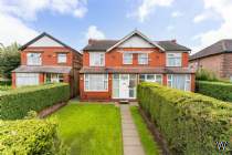 Main Photo of a 5 bedroom  Semi Detached House for sale