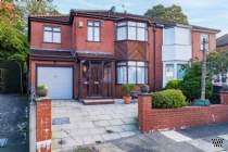 Main Photo of a 4 bedroom  Semi Detached House for sale