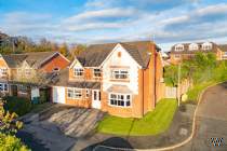 Main Photo of a 5 bedroom  Detached House for sale