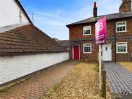 Main Photo of a 2 bedroom  Cottage for sale