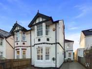 Main Photo of a 4 bedroom  Semi Detached House for sale