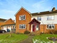 Main Photo of a 4 bedroom  Semi Detached House for sale