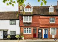 Main Photo of a 3 bedroom  Terraced House for sale