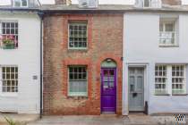 Main Photo of a 3 bedroom  Terraced House for sale