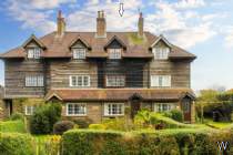 Main Photo of a 3 bedroom  Terraced House for sale