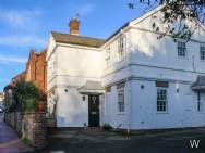 Main Photo of a 2 bedroom  Semi Detached House for sale