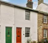 Main Photo of a 2 bedroom  Cottage for sale