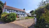 Main Photo of a 3 bedroom  Detached House for sale