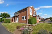 Main Photo of a 4 bedroom  Link Detached House for sale