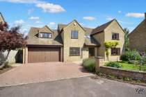 Main Photo of a 4 bedroom  Detached House for sale