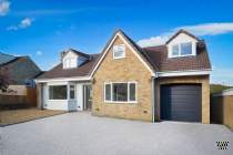 Main Photo of a 5 bedroom  Detached House for sale