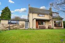 Main Photo of a 3 bedroom  Detached House for sale