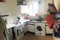 Main Photo of a 2 bedroom  Flat to rent