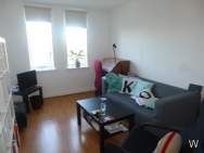 Main Photo of a 2 bedroom  Flat to rent