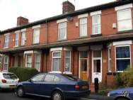 Main Photo of a 5 bedroom  Terraced House to rent