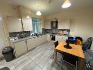 Main Photo of a 4 bedroom  End of Terrace House to rent