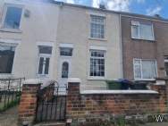 Main Photo of a 3 bedroom  Terraced House to rent