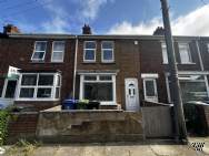 Main Photo of a 3 bedroom  Terraced House to rent