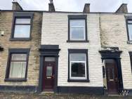 Main Photo of a 2 bedroom  Terraced House to rent