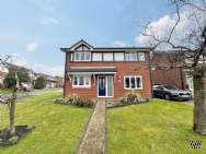 Main Photo of a 3 bedroom  Detached House for sale