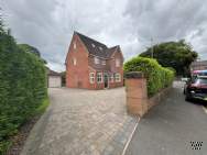 Main Photo of a 4 bedroom  Detached House to rent