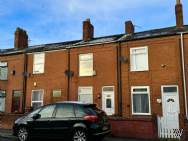 Main Photo of a 2 bedroom  Terraced House for sale