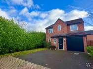 Main Photo of a 4 bedroom  Detached House for sale