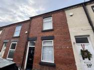 Main Photo of a 2 bedroom  Terraced House to rent