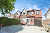 Main Photo of a 4 bedroom  Semi Detached House for sale