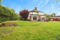 Main Photo of a 4 bedroom  Detached House for sale