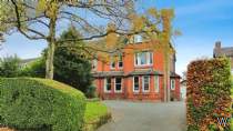 Main Photo of a 5 bedroom  Semi Detached House for sale