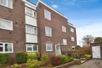 Main Photo of a 2 bedroom  Flat for sale