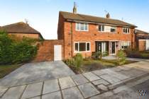 Main Photo of a 3 bedroom  Terraced House to rent