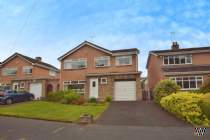 Main Photo of a 4 bedroom  Detached House for sale