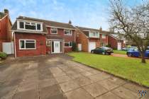 Main Photo of a 4 bedroom  Detached House for sale