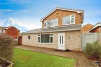 Main Photo of a 3 bedroom  Detached House for sale