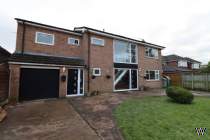 Main Photo of a 4 bedroom  Detached House for sale