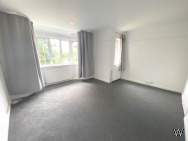 Main Photo of a 3 bedroom  Maisonette to rent