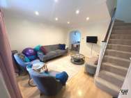 Main Photo of a 2 bedroom  End of Terrace House to rent