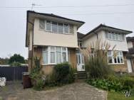 Main Photo of a 3 bedroom  Semi Detached House to rent