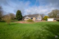 Main Photo of a 3 bedroom  Bungalow for sale