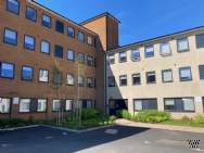 Main Photo of a 2 bedroom  Flat to rent