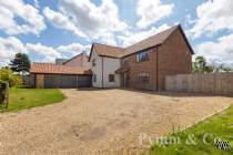 Main Photo of a 4 bedroom  Detached House for sale