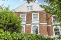 Main Photo of a 1 bedroom  Flat for sale