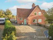 Main Photo of a 4 bedroom  Semi Detached House for sale