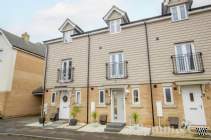 Main Photo of a 3 bedroom  Town House for sale