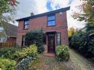 Main Photo of a 3 bedroom  Detached House for sale