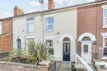 Main Photo of a 2 bedroom  Terraced House for sale