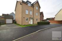 Main Photo of a 3 bedroom  Town House to rent