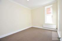 Main Photo of a 2 bedroom  Flat to rent